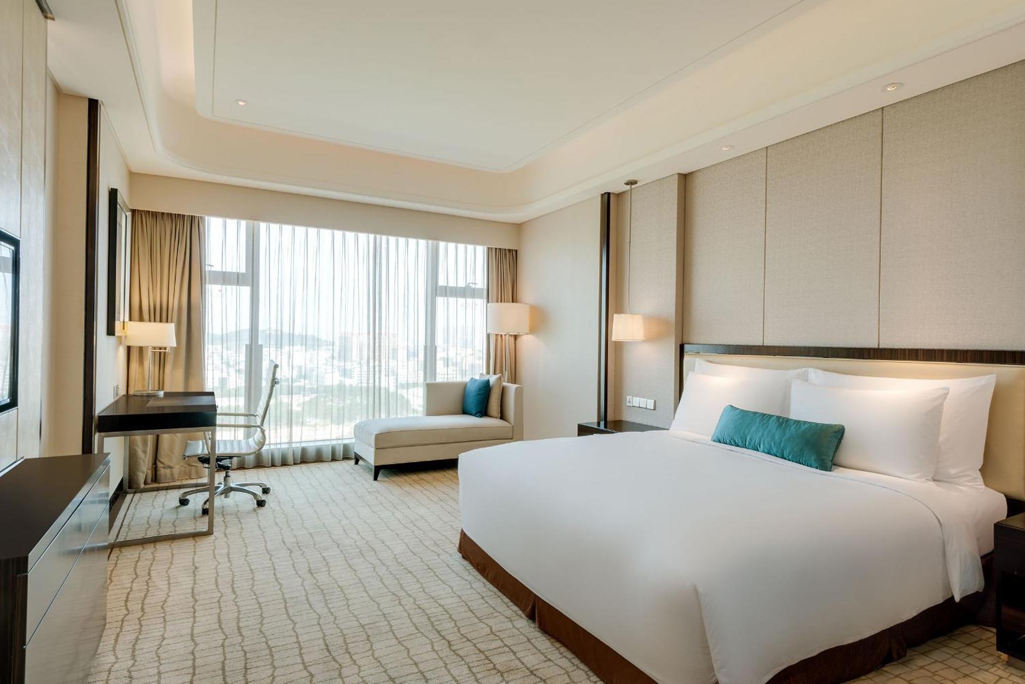 Crowne Plaza Guangzhou Zengcheng By Ihg- Canton Fair Free Shuttle Bus Exterior photo