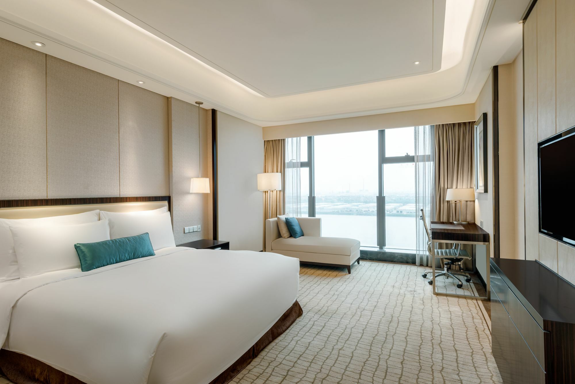Crowne Plaza Guangzhou Zengcheng By Ihg- Canton Fair Free Shuttle Bus Exterior photo